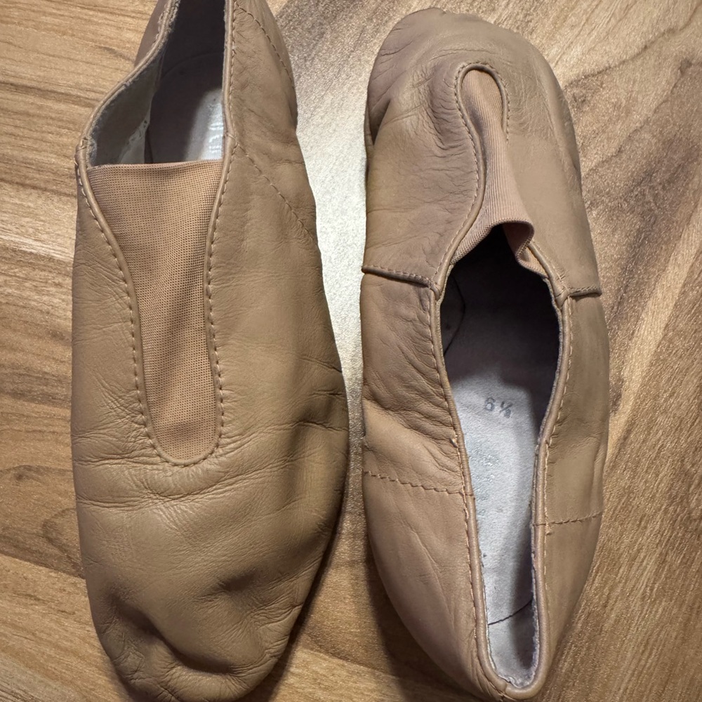 Bloch Tan Leather Ballet Jazz Flats